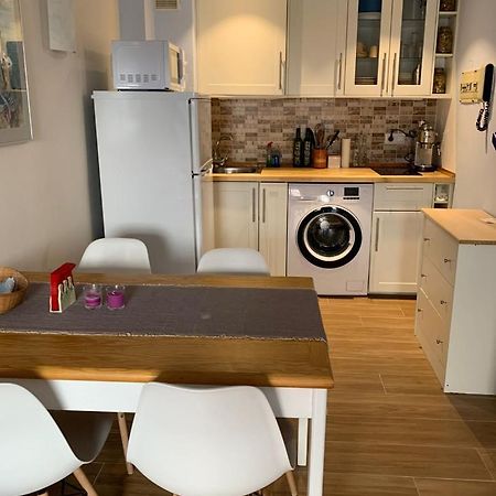 Cosy Apartment In L Escala, 7 Mins Walk To The Closest Beach, Riells L' Escala Buitenkant foto