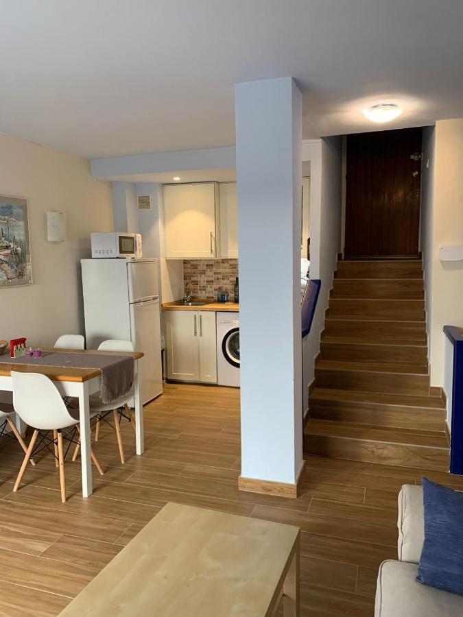 Cosy Apartment In L Escala, 7 Mins Walk To The Closest Beach, Riells L' Escala Buitenkant foto