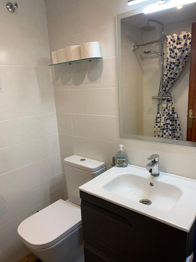 Cosy Apartment In L Escala, 7 Mins Walk To The Closest Beach, Riells L' Escala Buitenkant foto